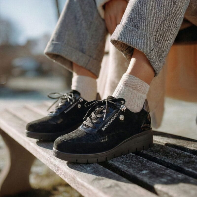 Baskets femme pieds sensibles en cuir noir