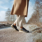 Basket confort femme CASCADE de couleur noir avec empiècements léopard