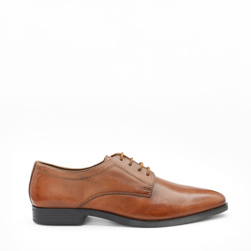 BOLTON, des chaussures de ville confortables homme en cuir cognac