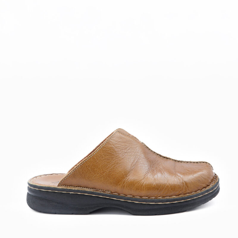 Dome, un Sabot en cuir pour homme en cuir marron