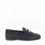 DUNA, une paire de mocassins cuir souple femme de couleur marine, de la collection REBELLES chez ARIMA