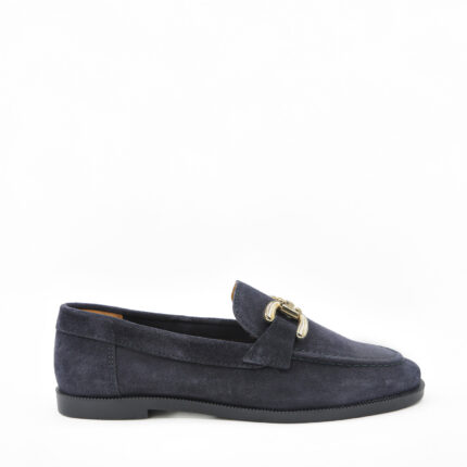 DUNA, une paire de mocassins cuir souple femme de couleur marine, de la collection REBELLES chez ARIMA