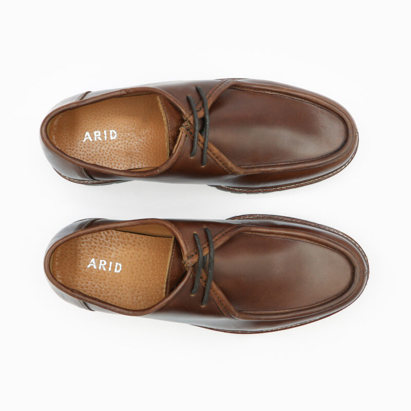 EBAXTER, une Derby chaussure homme en cuir couleur praline, vue de dessus, de la collection ARIMA CITY