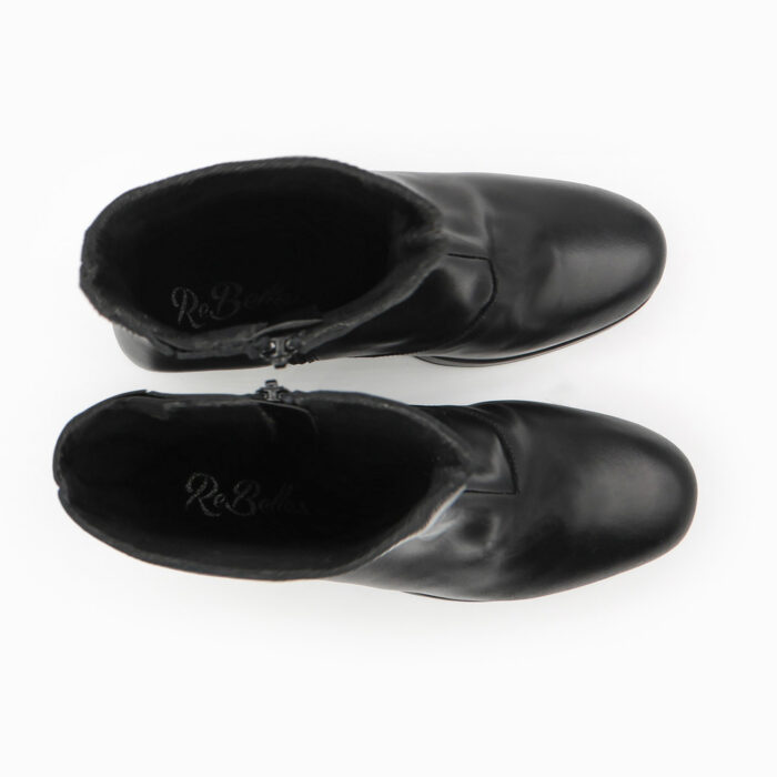 LIMPICA, des bottines à plateformes en cuir de couleur noir de la collection REBELLES chez ARIMA, vue de dessus