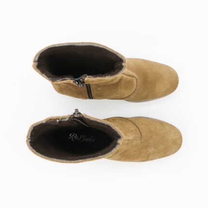 LIMPICA, des bottines daim femme beige de la collection REBELLES chez ARIMA, vue de dessus