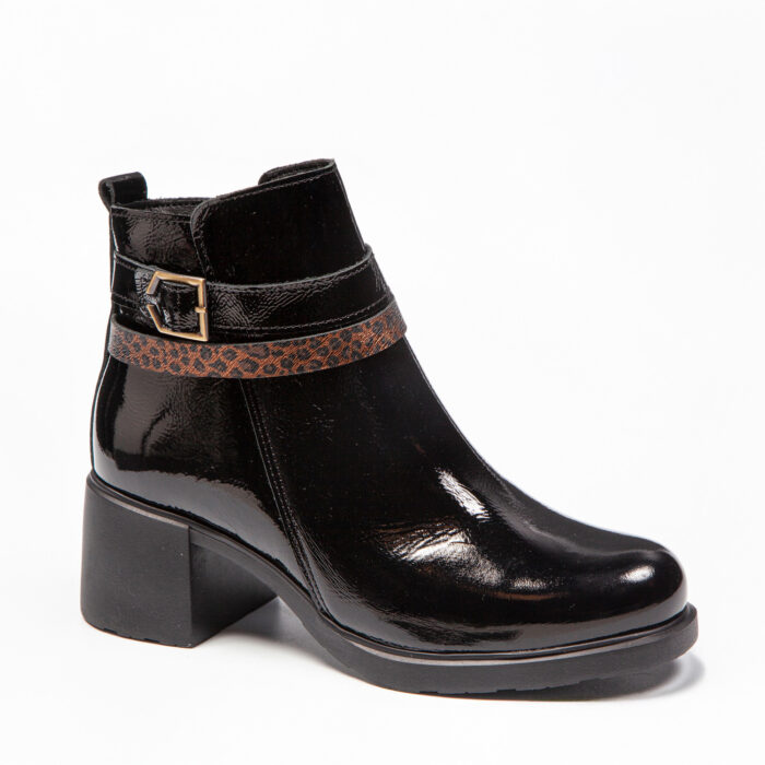 LOUISA, des bottines vernis noir femme en cuir LWG, vue de trois quarts avant