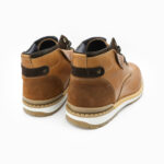 RAHAN, des Chaussures montantes homme cuir couleur cognac, vue de 3/4 arrière, collection ARID