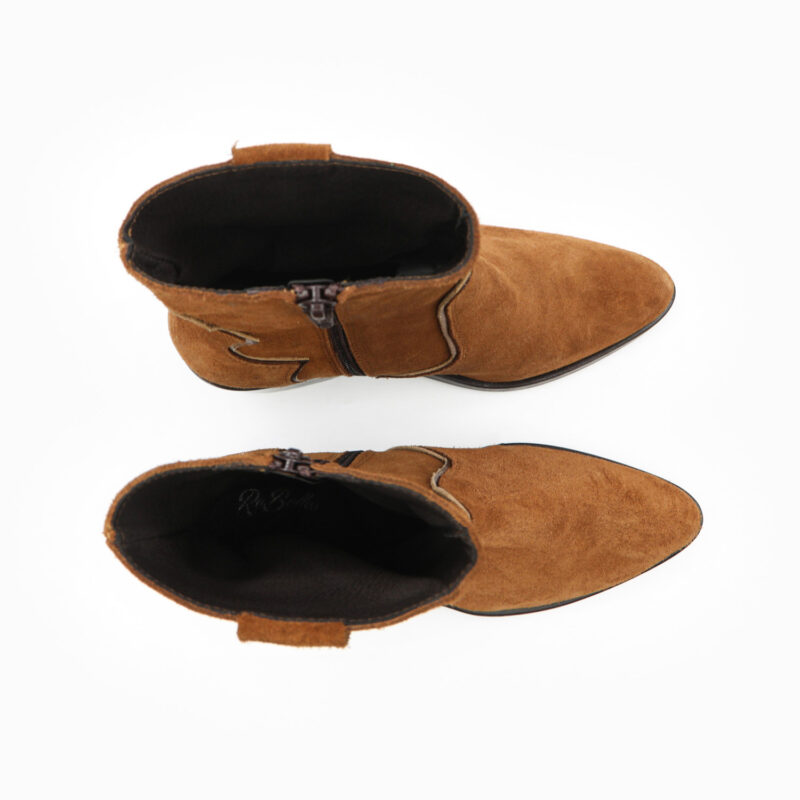 Bottines style santiag femme en cuir velours cognac de la collection REBELLES chez ARIMA, vue de dessus