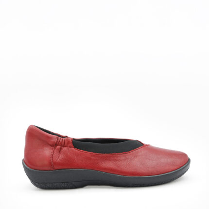 VISTA, des ballerines confort de couleur rouge de la collection ARIMA CONFORT