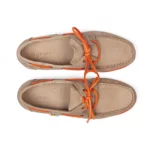 Chaussures bateau en cuir beige et orange