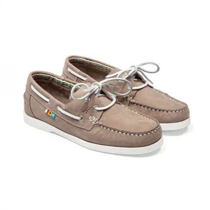 Chaussures bateau en cuir gris