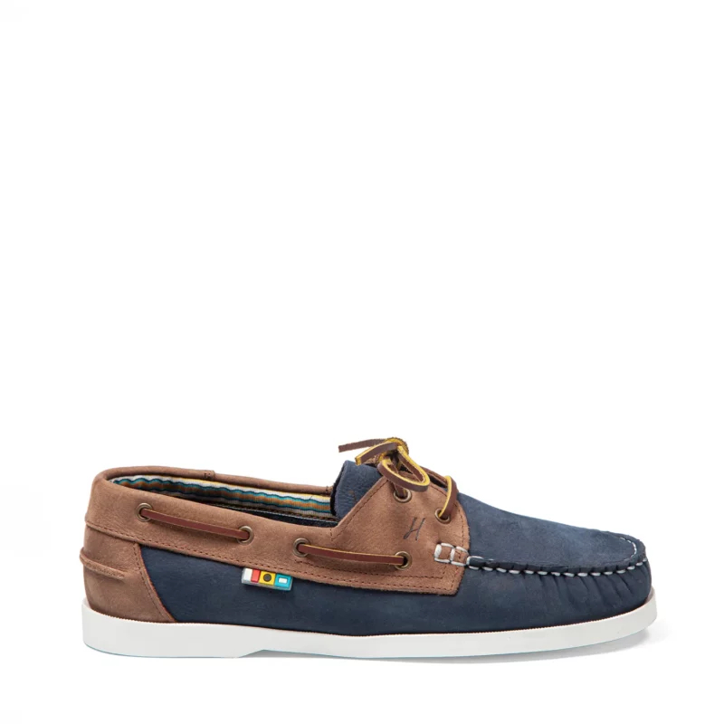 Chaussures bateau en cuir marine marron