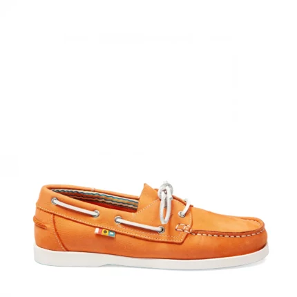 Chaussures bateau en cuir de couleur orange