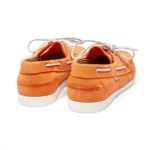 Chaussures bateau en cuir de couleur orange