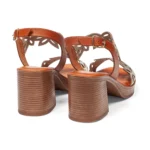 Sandales à plateformes et talons hauts vue de 3-4 arrière