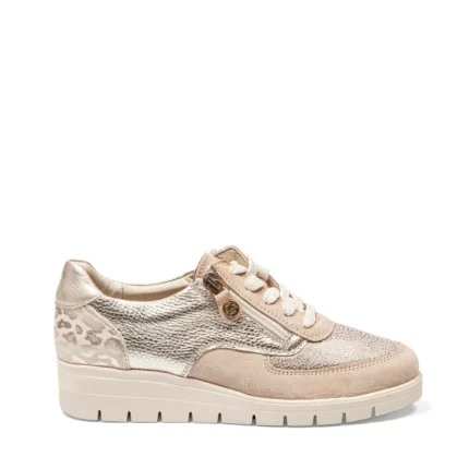 Baskets confort femme en cuir beige vue de profil