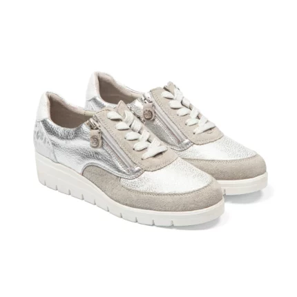 Baskets confort femme en cuir gris vue de 3-4 avant