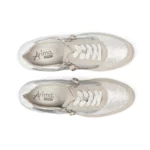 Baskets confort femme en cuir gris vue de dessus