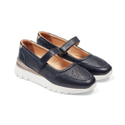 Ballerines confort cuir marine vue de 3-4 avant