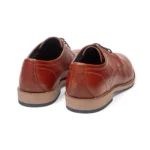 Derbies en cuir cognac pour homme vue de 3-4 arrière