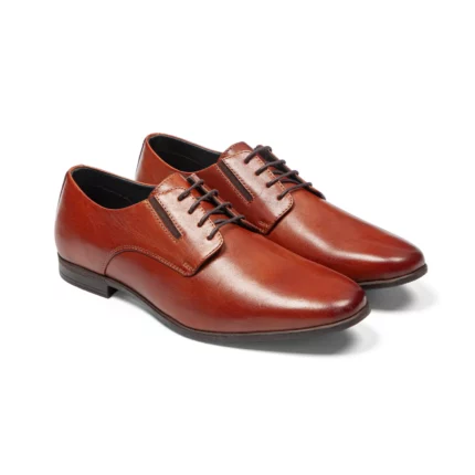 Derbies en cuir cognac pour homme vue de 3-4 avant