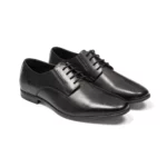 Derbies en cuir noir pour homme vue de 3-4 avant