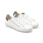 Basket confort femme en cuir blanc vue de p3-4 avant