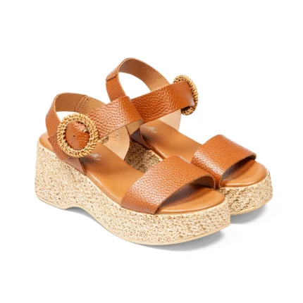 Sandales à talons en cuir couleur cognac vue de 3-4 avant
